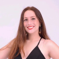 Taísa R. Bacocina