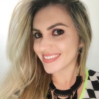 Débora Oliveira