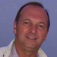 Leslie J Andrew