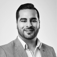 Sam Akbari