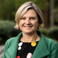Fiona Thomas