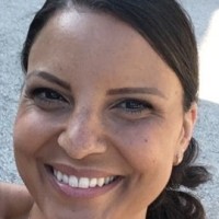 Stephanie Cave