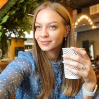 Александра Ворона