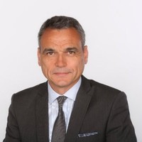 Robert Benzie