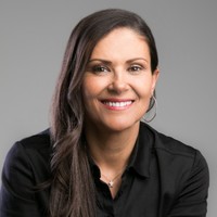 Julie Deneault, Cpa