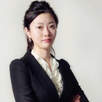 Joy Wang, Frm