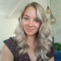 Suzanne van der Ploeg