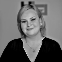 Laura Siclovan