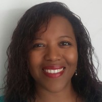 Etiene Gomes