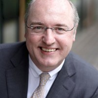 Dr. Robert Breuer