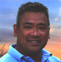 Robert Fernandez