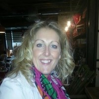 Andrea Waring