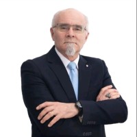 André Chouk, Betriebswirt Vwa, Msc