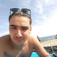 scarfase man