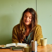 Tesni Clare