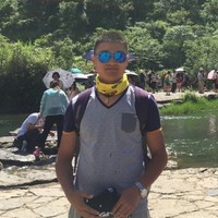 束庭中