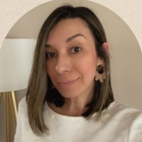 Angelica Flores