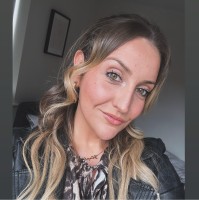 Stephanie Coll Reynolds