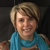 Shawndra Tobias