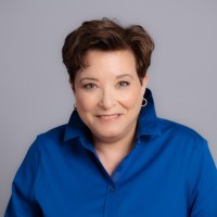 Julie LivingstonJulie Livingston is an Influencer