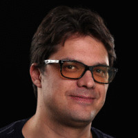 Alex Dobuzinskis