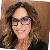 Toni Davenport