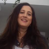 Bettina Cary