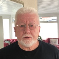 Les Knight