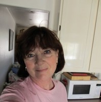 Lesley Lee