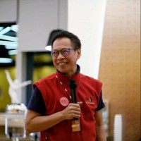 Dr. Pichate Benjarongrat