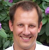Dr. Guido Pasternack