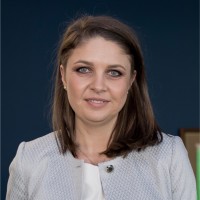 Dana Akbay