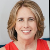 Julie Kelly
