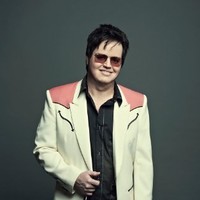 Stephen M Shutts
