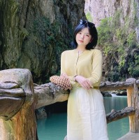 Julie Song