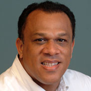 Luis E Mendez