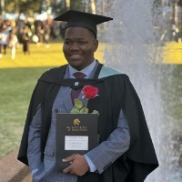 Dumoluhle Nyathi