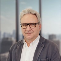 Claudio R.