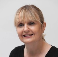 Noeline Hogg