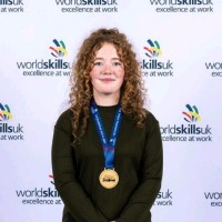 Anna Mcloughlin