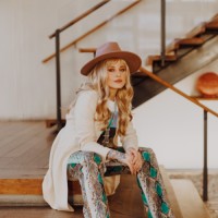 Kayla Mccullough