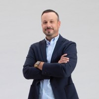 Kevin Scharfstein