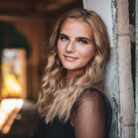 Taylor Owens
