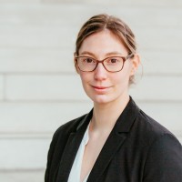 Dr. Fiona Grüll