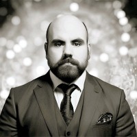 Zachary Tucker
