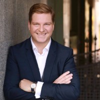 Dr. Marcel v. Volland
