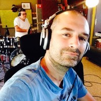 Oshik Nizry