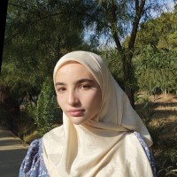 Amina Khadir