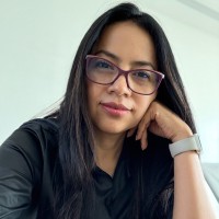 Laura Inés Flores