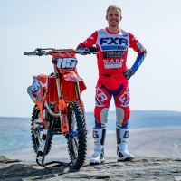 Ashton Dickinson